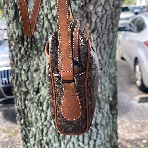 CELINEVintage Triomphe  Shoulder Bag Leather Brown Tan  Pattern Macadam - Picture 4 of 13